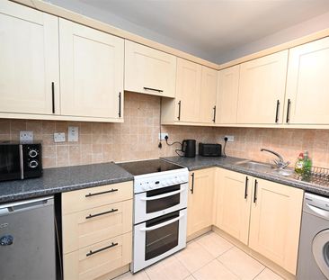 Room 2 1 Hugh Street, Belfast, BT9 7HH - Photo 2