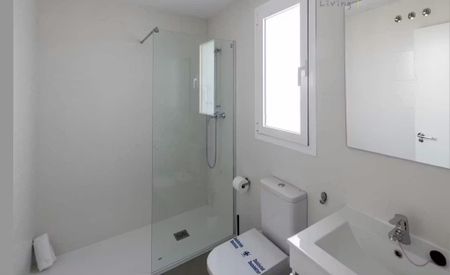 Plaza Doctor Collado, Valencia, Valencian Community 46001 - Photo 4