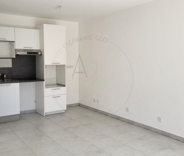 COGOLIN - Location annuelle T2 44m² résidence neuve . - Photo 3