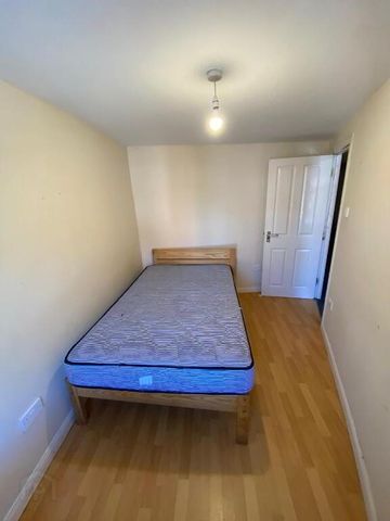 Carmel Street, Queens Quarter, Belfast, BT7 1QE - Photo 2