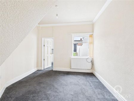2 bedroom terraced house to rent - Photo 5
