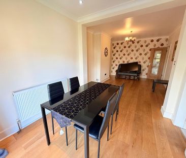 4 bedroom terraced house to rent - Photo 3