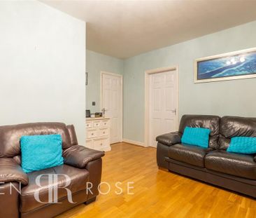 3 bedroom terraced house to rent - Photo 3
