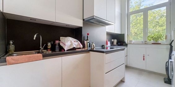 Appartement te huur in Schaarbeek voor € 1.100 met 1 slaapkamer - foto 3