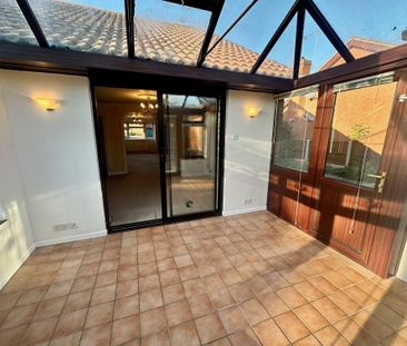 Millhams Drive, Bournemouth - Photo 4