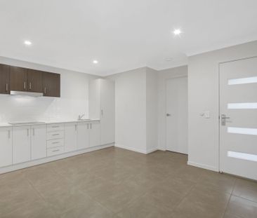 Smart, Low-Maintenance Living – Modern Dual-Occupancy Gem - Photo 6