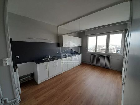 Appartement Type 4 centre ville Châteauroux - Photo 4