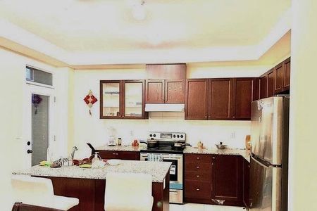 For Lease - 887 Kicking Horse Path, Oshawa, Ontario - Photo 5