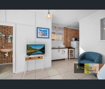 6b Casuarina Circuit, Warabrook, NSW 2304 - Photo 2