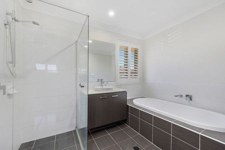 66A Chepstow Drive, Castle Hill - Photo 5