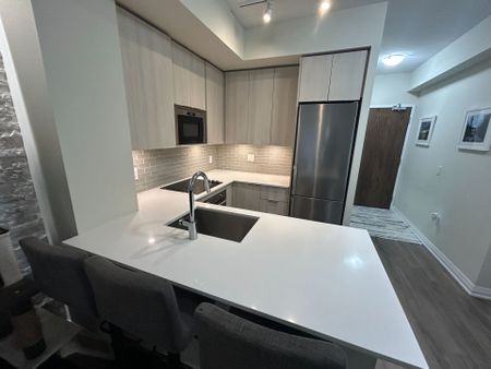 For Lease - 99 Eagle Rock Way Unit# 701, Vaughan, Ontario - Photo 5