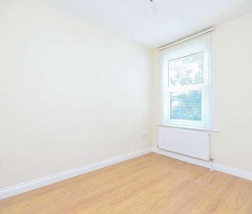 Higham Hill, Walthamstow, E17 - Photo 2