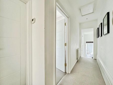 2 bedroom apartment to rent - Photo 2