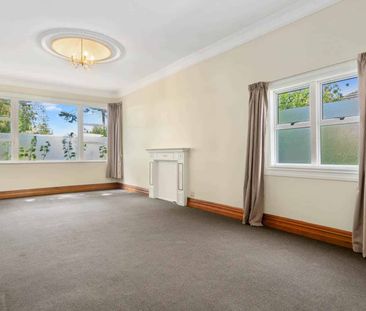 Charming 3-Bedroom Home in New Lynn - Photo 1