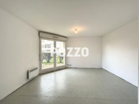 EXCLUSIVITÉ - APPARTEMENT 1 PIÈCE AU CALME - Photo 2