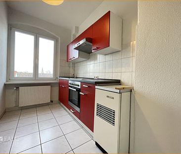 Sofort frei! Urbanes Wohnen in Fürth: Großzügige Dachgeschosswohnung zu vermieten! - Foto 4