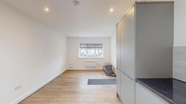 Studio to rent - Photo 1