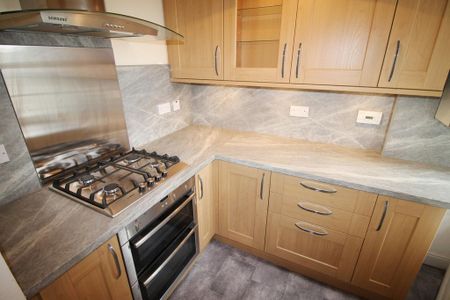 2 bedroom flat to rent - Photo 5