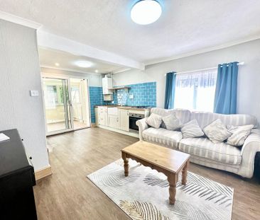 1 bedroom semi-detached house to rent - Photo 2