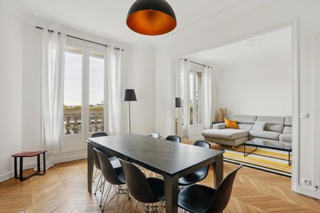 Appartement meublé avec balcons - Avenue de Suffren - Photo 4