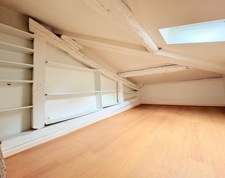 Location Appartement 4 pièces 134m² LYON 2ème - Photo 3