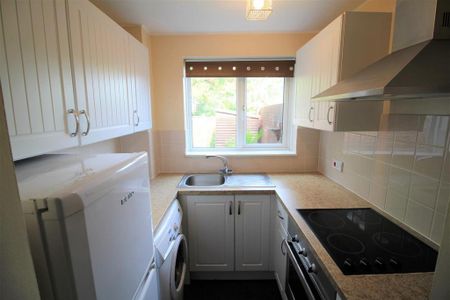 1 bedroom terraced house to rent - Photo 3