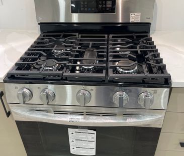 For Lease - 4105 Channing Crescent Unit# Basement, Oakville, Ontario - Photo 2