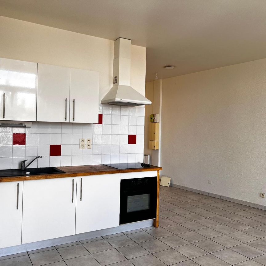 Location Appartement 2 pièces 39m² VILLENEUVE DE BERG 07170 - Photo 1