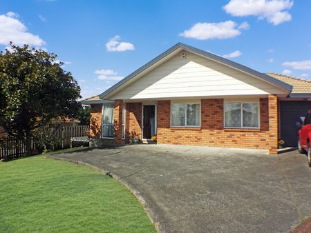 RANUI - 3 Bedroom Home - Photo 3