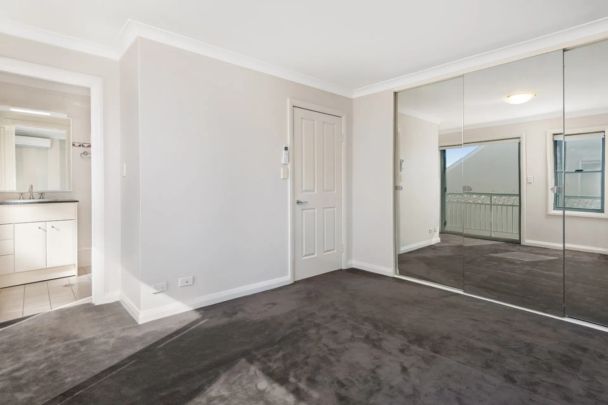 15 Taylors Drive, Lane Cove. - Photo 1