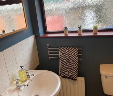 2 Lisburn Avenue, Room 2, Belfast, BT9 7FX - Photo 6