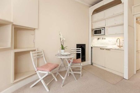 Royal Crescent, Bath, BA1 - Photo 2