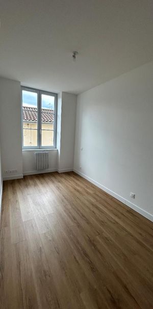 Location Appartement 3 pièces 59m² VILLEFRANCHE SUR SAONE 69400 - Photo 1