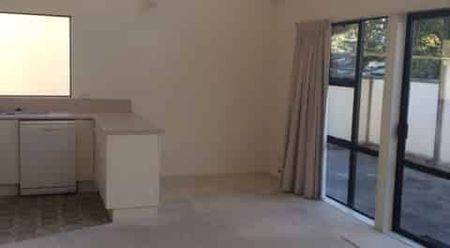 Sunny Karori City-End Townhouse - Photo 5