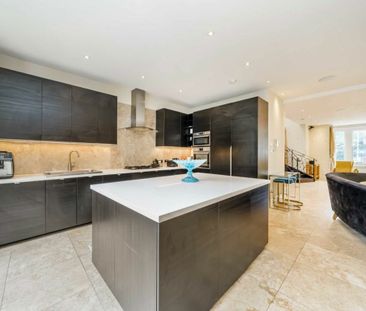 Sutton Lane South, W4, London - Photo 2