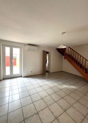 EYRAGUES - Maison de village avec 3 chambres et cour., - Photo 1