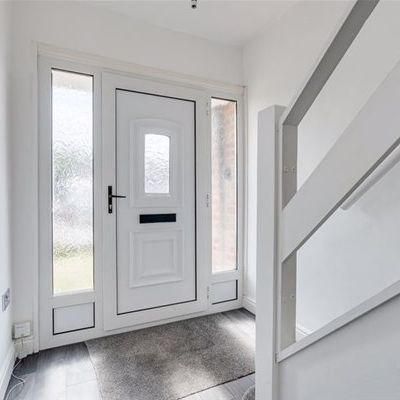 Chetwyn Avenue, Bromley Cross, Bolton - Photo 1