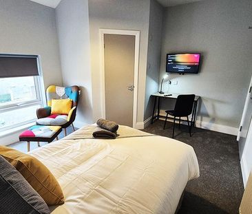 5 bedroom terraced house to rent - Photo 3