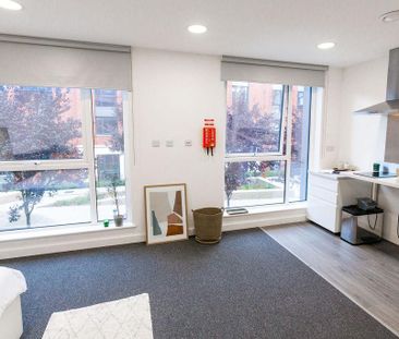 1 bedroom private hall to rent - Photo 5