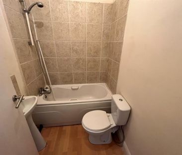 1 Bedroom Apartment Available Arranging tenancy - Photo 4