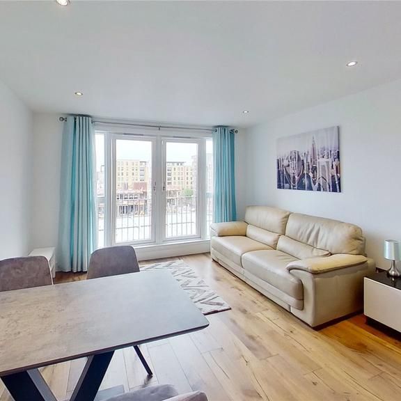 1 bedroom flat to rent - Photo 1