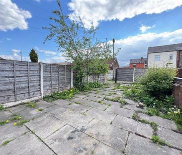 Atherton Road, Leigh - Photo 4