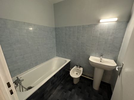 Location Appartement 2 pièces 56m² PONTAULT COMBAULT 77340 - Photo 5