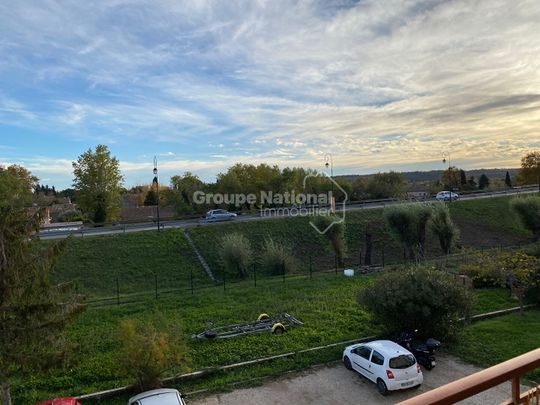 Appartement T3 de 75m2 dans résidence sécurisée avec stationnement et cave, - Photo 1