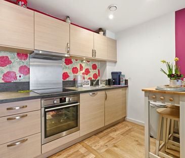 Available now - Photo 6