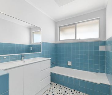 Spacious Four-Bedroom Home in Central Ballina - Photo 5