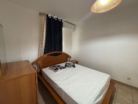 Location Appartement 2 pièces 44m² LES ABYMES 97139 - Photo 3