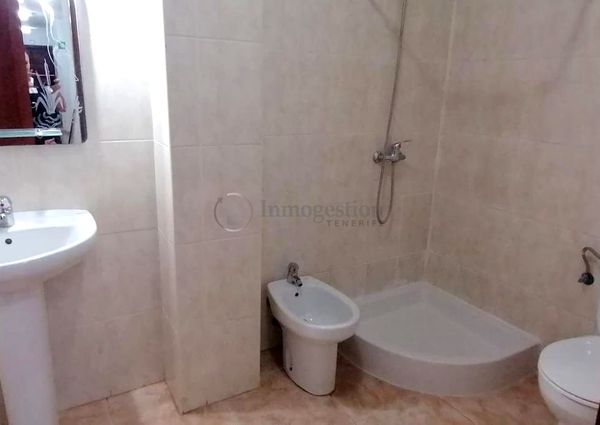 Se alquila en buzanada apartamento de 2 domitorios