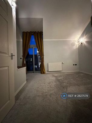 2 bedroom end of terrace house to rent - Photo 1