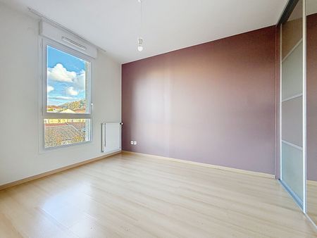 Appartement T4 Bourgoin-Jallieu à louer - Photo 2